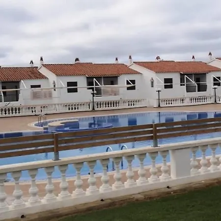 Bord De & Piscine A Son Bou - / 4 Pers *