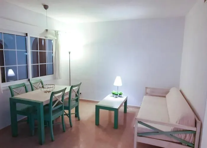 Apartment Bord De & Piscine A Son Bou - / 4 Pers *